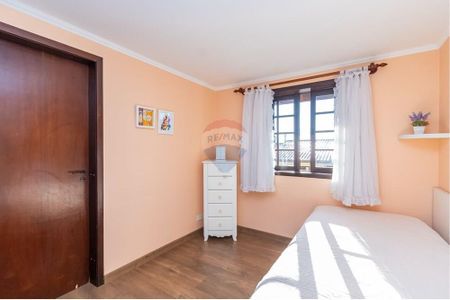 4_photo/94dce3e13f.577d6c233287952d-ATLAS-7f3fa11c-71cc-4372-a7cc-a0ac03511ee4.jpg de casa à venda com 4 quartos, 300m² em Mercês, Curitiba