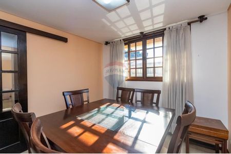 4_photo/94dce3e13f.577d6c233287952d-ATLAS-8ef8e6fa-df3a-4694-8b71-fe527df0c15c.jpg de casa à venda com 4 quartos, 300m² em Mercês, Curitiba