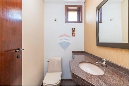 7_photo/94dce3e13f.577d6c233287952d-ATLAS-a254cc82-4436-47f5-a153-ae5b63d68da1.jpg de casa à venda com 4 quartos, 300m² em Mercês, Curitiba