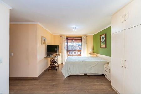 8_photo/94dce3e13f.577d6c233287952d-ATLAS-fd955ff1-bd66-4e24-b84d-04a5d452eb2f.jpg de casa à venda com 4 quartos, 300m² em Mercês, Curitiba