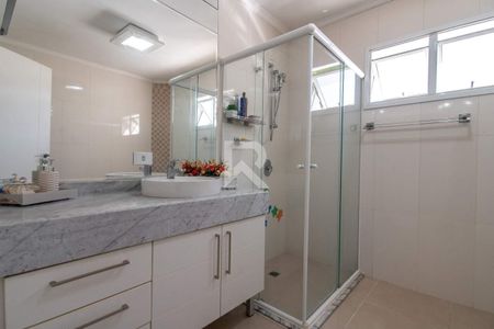 21_photo/94dce3e161.929e80df48862145-ATLAS-0200f4ca-0595-4f3b-982a-dd65ddb9b1e5.jpg de casa à venda com 4 quartos, 256m² em Mercês, Curitiba