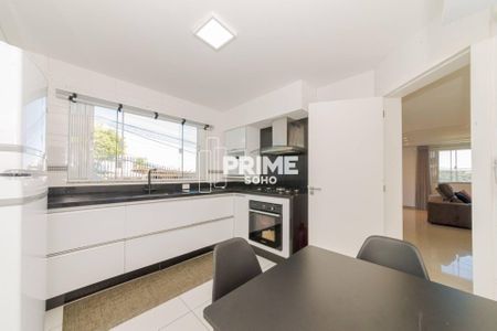 10_photo/94dce3e205.1870059f028a6007-ATLAS-ff99504b-c3a3-4eef-91c1-cfede6f1d063.jpg de casa à venda com 3 quartos, 258m² em Bigorrilho, Curitiba