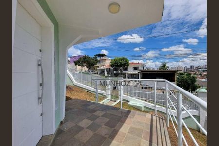 1_photo/94dce3e20f.5564e16b2c01dcfa-ATLAS-03712165-53e9-4ffd-bfd8-9ba13c2808f0.jpg de casa à venda com 3 quartos, 258m² em Mercês, Curitiba