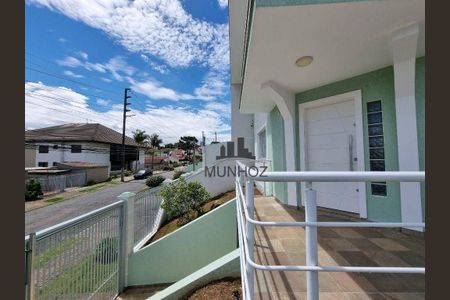 21_photo/94dce3e20f.5564e16b2c01dcfa-ATLAS-5907c527-d75a-47ee-8fa7-bda9540924f8.jpg de casa à venda com 3 quartos, 258m² em Mercês, Curitiba