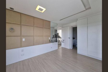 47_photo/94dce3e20f.5564e16b2c01dcfa-ATLAS-c274edf9-074a-4375-b8f2-17294c54eed2.jpg de casa à venda com 3 quartos, 258m² em Mercês, Curitiba