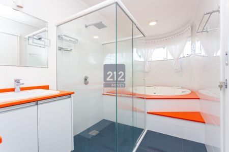 27_photo/94dce3e20f.9d7ddff641ec2d4a-ATLAS-b2cfd34b-1756-4ee6-9544-d830fa3756ee.jpg de casa à venda com 3 quartos, 306m² em Mercês, Curitiba