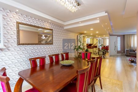 6_photo/94dce3e20f.9d7ddff641ec2d4a-ATLAS-c994d727-01e6-4f42-a3fd-234a8ed8669c.jpg de casa à venda com 3 quartos, 306m² em Mercês, Curitiba