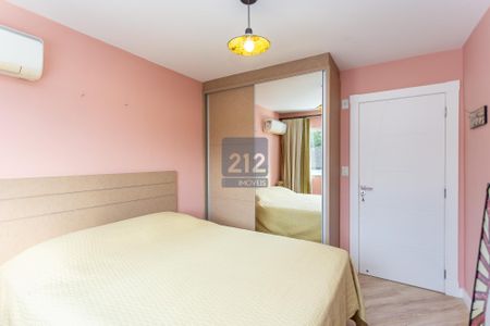 17_photo/94dce3e20f.9d7ddff641ec2d4a-ATLAS-e99c4ae2-b31f-46fb-8321-75156f2c24ec.jpg de casa à venda com 3 quartos, 306m² em Mercês, Curitiba