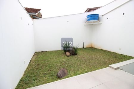 11_photo/94dce3e20f.a3d8137969d71d49-ATLAS-3b13a710-fed2-4d24-950d-0ed74d3c4ec6.jpg de casa à venda com 3 quartos, 306m² em Mercês, Curitiba