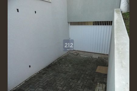 39_photo/94dce3e20f.a3d8137969d71d49-ATLAS-56902a10-91ae-48be-aa1b-e04531c1f662.jpg de casa à venda com 3 quartos, 306m² em Mercês, Curitiba