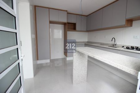 12_photo/94dce3e20f.a3d8137969d71d49-ATLAS-9e9c6cbe-b625-4cb6-95a1-7ce9afd96853.jpg de casa à venda com 3 quartos, 306m² em Mercês, Curitiba
