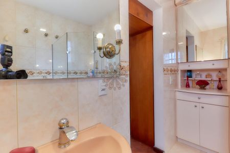 20_photo/94dce3e213.82be18ad98973cde-ATLAS-633ec1c8-a401-43de-a4e1-85423079a3db.jpg de casa à venda com 3 quartos, 286m² em Mercês, Curitiba