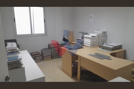 13_photo/94dce3e2d1.1bb529b01f5e602e-ATLAS-1e057fb4-d862-41c7-9be8-77775cac9932.jpg de casa à venda com 1 quarto, 298m² em Mercês, Curitiba