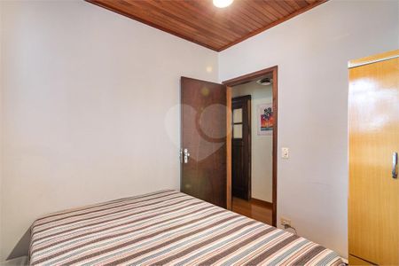 5_photo/94dce3e34d.ceff8192393c33de-ATLAS-6a7c1c9d-df69-4223-a451-cd9d5d7ab38d.jpg de casa à venda com 4 quartos, 242m² em Mercês, Curitiba