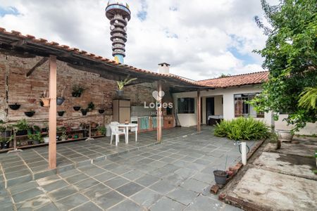 2_photo/94dce3e367.fbcd7a2e7ac63d93-ATLAS-02d19004-d9f2-4042-9c3a-e9104251436b.jpg de casa à venda com 4 quartos, 242m² em Mercês, Curitiba