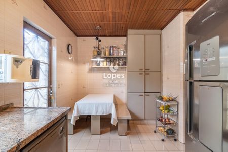 9_photo/94dce3e367.fbcd7a2e7ac63d93-ATLAS-0eb0bb04-59e5-4acd-817c-0dccc7e31fd3.jpg de casa à venda com 4 quartos, 242m² em Mercês, Curitiba