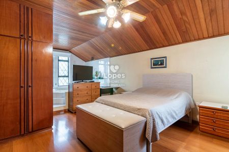 9_photo/94dce3e367.fbcd7a2e7ac63d93-ATLAS-739388dc-e611-4d07-adfb-d20d486e4b46.jpg de casa à venda com 4 quartos, 242m² em Mercês, Curitiba