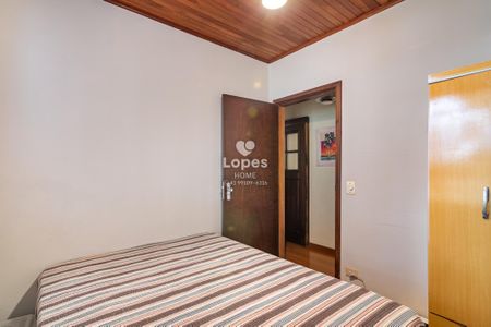 3_photo/94dce3e367.fbcd7a2e7ac63d93-ATLAS-c69f2134-6655-45c1-8bfe-1600ecc8dd60.jpg de casa à venda com 4 quartos, 242m² em Mercês, Curitiba