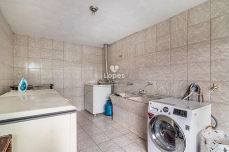 1_photo/94dce3e367.fbcd7a2e7ac63d93-ATLAS-f64db851-edc3-45af-b55d-b22d4bd944d8.jpg de casa à venda com 4 quartos, 242m² em Mercês, Curitiba