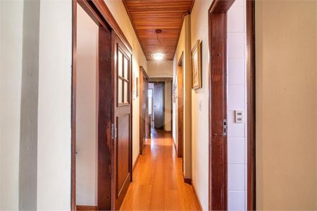 11_photo/94dce3e371.f38e38137a2159e3-ATLAS-b453db4f-1cf3-4df1-a38e-bb00d6e1fb24.jpg de casa à venda com 4 quartos, 246m² em Mercês, Curitiba