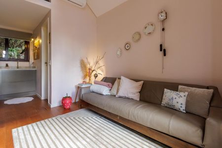 9_photo/94dce3e379.f7b46fd9919be053-ATLAS-aae6e3f7-e8e2-414b-beae-260cb96861ff.jpg de casa à venda com 3 quartos, 168m² em Mercês, Curitiba