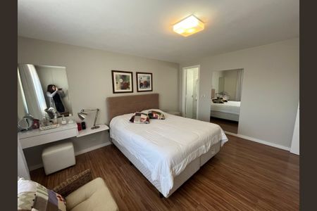 9_photo/94dce3e3fb.831fd5555cf6a0d7-ATLAS-6e61acde-594a-4d10-834e-233aaa02c2fb.jpg de casa à venda com 3 quartos, 170m² em Mercês, Curitiba