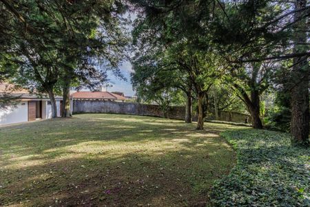 5_photo/94dce3e485.526b8d0f117d2dc5-ATLAS-529ffa1a-fa46-4edd-a99e-19f77900c3cb.jpg de casa à venda com 4 quartos, 430m² em Mercês, Curitiba