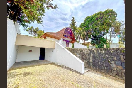 8_photo/94dce3e485.526b8d0f117d2dc5-ATLAS-8f683737-ba59-43bf-8a70-db1826d4187d.jpg de casa à venda com 4 quartos, 430m² em Mercês, Curitiba