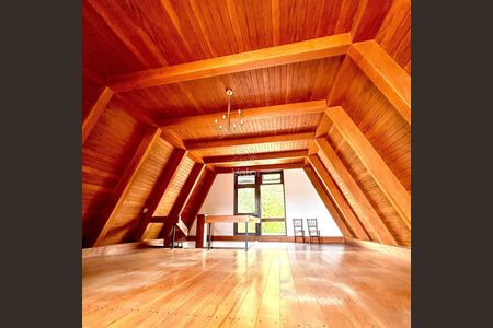 6_photo/94dce3e485.526b8d0f117d2dc5-ATLAS-e2f4d024-ef7c-47d5-a66e-31546c087ee8.jpg de casa à venda com 4 quartos, 430m² em Mercês, Curitiba