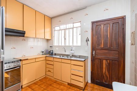 11_photo/94dce3e549.24a317c22631bef5-ATLAS-04a2f6ef-e095-4fe1-bff6-9d7c0644a64d.jpg de casa à venda com 3 quartos, 175m² em Bigorrilho, Curitiba