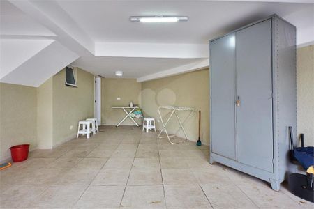 33_photo/94dce3e5ab.121863cdf22f1001-ATLAS-b05ef4d4-7fa6-4e20-b317-4498e77fa773.jpg de casa à venda com 3 quartos, 193m² em Mercês, Curitiba