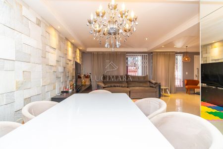 2_photo/94dce3e5ab.d7ef60e03d01fd59-ATLAS-1d4e3154-e6f1-4663-be68-a7fcc72c1b4d.jpg de casa à venda com 3 quartos, 239m² em Mercês, Curitiba