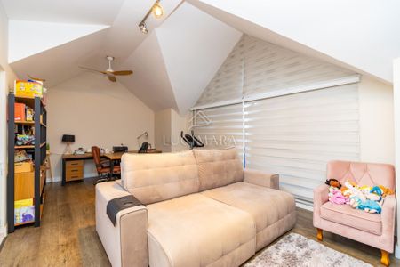 31_photo/94dce3e5ab.d7ef60e03d01fd59-ATLAS-d7d55d20-242e-484e-822c-7d06efe2ad03.jpg de casa à venda com 3 quartos, 239m² em Mercês, Curitiba