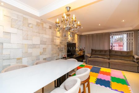 16_photo/94dce3e5ab.d7ef60e03d01fd59-ATLAS-e1cbb855-1cd4-4247-aabe-bc9e1dc81791.jpg de casa à venda com 3 quartos, 239m² em Mercês, Curitiba