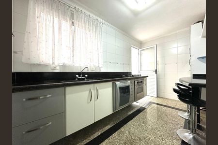 6_photo/94dce3e5f7.1fb0b71ab46b22f7-ATLAS-113258e2-18a6-466e-bfff-5d9e43942bbb.jpg de casa à venda com 3 quartos, 167m² em Bigorrilho, Curitiba