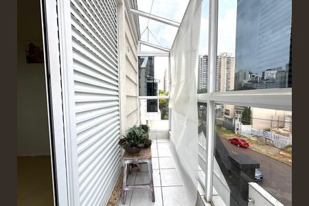 30_photo/94dce3e5f7.1fb0b71ab46b22f7-ATLAS-2d31e288-7601-43af-b5b8-0d0c1fbc3480.jpg de casa à venda com 3 quartos, 167m² em Bigorrilho, Curitiba