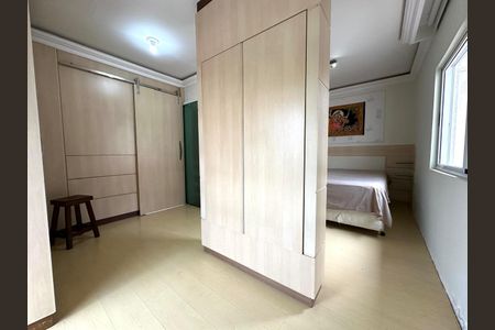 23_photo/94dce3e5f7.1fb0b71ab46b22f7-ATLAS-bee337dd-2b4d-4eec-9eac-122de624910b.jpg de casa à venda com 3 quartos, 167m² em Bigorrilho, Curitiba