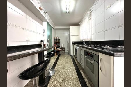 7_photo/94dce3e5f7.1fb0b71ab46b22f7-ATLAS-fad82944-a84b-4d5c-a5a2-e920a0a8f5e3.jpg de casa à venda com 3 quartos, 167m² em Bigorrilho, Curitiba