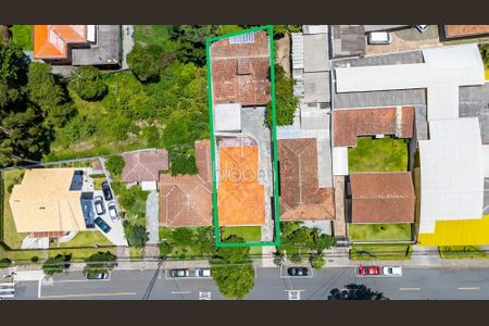 4_photo/94dce3e60f.41d999924f8b3a2a-ATLAS-4e455099-ff0d-483a-a579-bb66317b2323.jpg de casa à venda com 6 quartos, 242m² em Bigorrilho, Curitiba