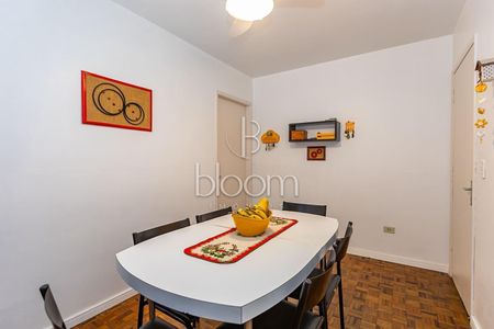 18_photo/94dce3e60f.41d999924f8b3a2a-ATLAS-8a9ccb59-d444-4d8b-82b5-b2b3b9140ba6.jpg de casa à venda com 6 quartos, 242m² em Bigorrilho, Curitiba