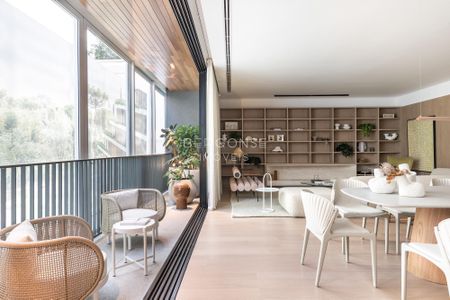 2_photo/94dce3e62b.e8535b965264cc47-ATLAS-0aa1daab-204d-44c4-b9a0-4a4fb0ea9dfe.jpg de apartamento à venda com 2 quartos, 181m² em Bigorrilho, Curitiba