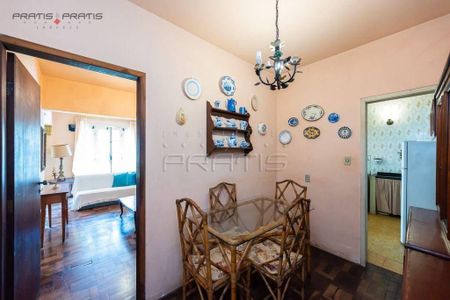 1_photo/94dce3e6c9.f469cfda097b0aa9-ATLAS-54489bd4-57bd-4ff0-87a8-ca73c1c86bf5.jpg de casa à venda com 4 quartos, 180m² em Bigorrilho, Curitiba