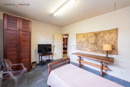 3_photo/94dce3e6c9.f469cfda097b0aa9-ATLAS-8ede4f33-a1f4-4e50-9e6b-00ac857917c0.jpg de casa à venda com 4 quartos, 180m² em Bigorrilho, Curitiba