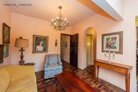 7_photo/94dce3e6c9.f469cfda097b0aa9-ATLAS-da314809-44a5-4591-930f-47e0e1a891b4.jpg de casa à venda com 4 quartos, 180m² em Bigorrilho, Curitiba