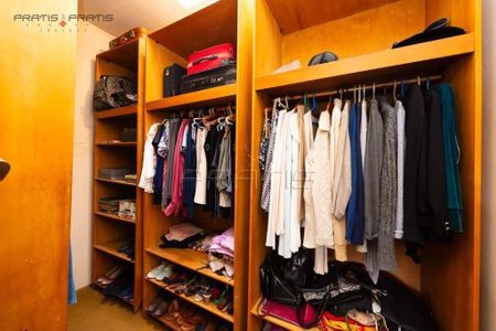 9_photo/94dce3e6c9.f469cfda097b0aa9-ATLAS-dada847a-4e41-4a89-bee4-122c50e37ebb.jpg de casa à venda com 4 quartos, 180m² em Bigorrilho, Curitiba