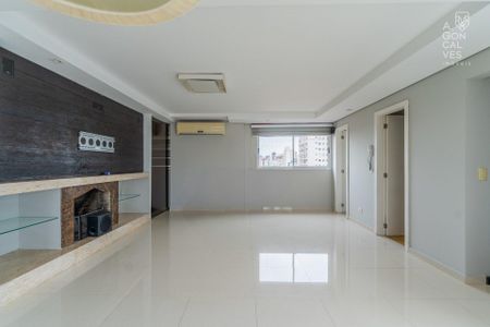 4_photo/94dce3e82f.6e6daa3ff4053a2f-ATLAS-1dcd36b8-ce4b-4c46-b9a6-a510eb2669c2.jpg de apartamento à venda com 3 quartos, 194m² em Bigorrilho, Curitiba