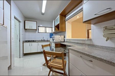 7_photo/94dce3e835.b139cb1f1ef1c378-ATLAS-c9c90fab-dd63-4ffa-8d47-a7cf58d540ee.jpg de apartamento para alugar com 3 quartos, 79m² em Bigorrilho, Curitiba