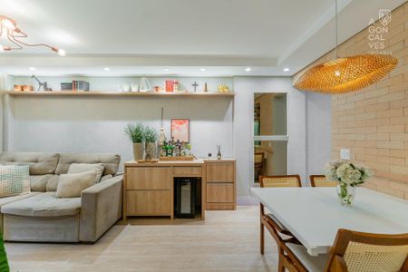 9_photo/94dce3e837.c9e06edbf4bf9610-ATLAS-8c37a7fb-0eba-402b-b4e6-e6decac2f9c2.jpg de apartamento à venda com 3 quartos, 82m² em Bigorrilho, Curitiba