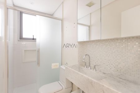 8_photo/94dce3e847.c35df5bd4b54cfde-ATLAS-2846c2b8-810b-4e12-a6aa-be7074afd3be.jpg de apartamento à venda com 4 quartos, 212m² em São Francisco, Curitiba