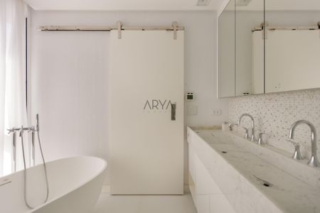 11_photo/94dce3e847.c35df5bd4b54cfde-ATLAS-289eecec-808f-4860-949d-e2712275663d.jpg de apartamento à venda com 4 quartos, 212m² em São Francisco, Curitiba